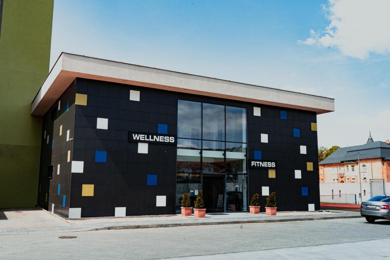 Hotel Ali Baba Humenné Dış mekan fotoğraf