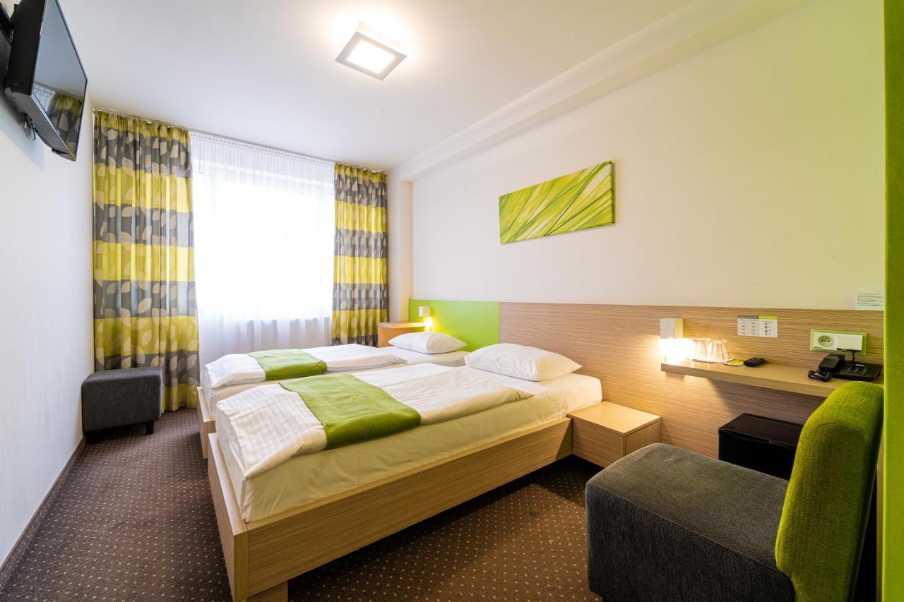 Hotel Ali Baba Humenné Dış mekan fotoğraf