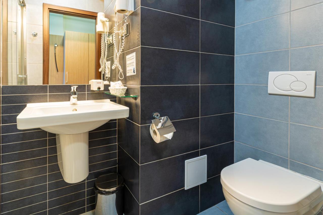 Hotel Ali Baba Humenné Dış mekan fotoğraf