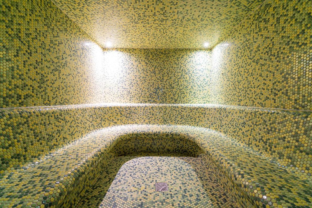 Hotel Ali Baba Humenné Dış mekan fotoğraf