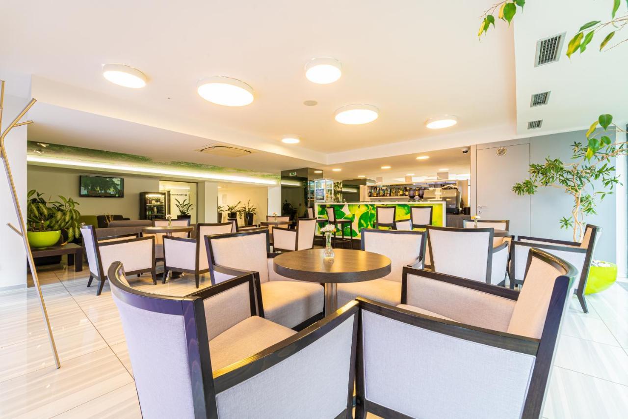 Hotel Ali Baba Humenné Dış mekan fotoğraf