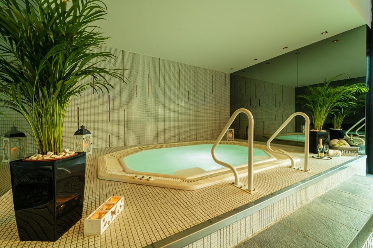 Hotel Ali Baba Humenné Dış mekan fotoğraf